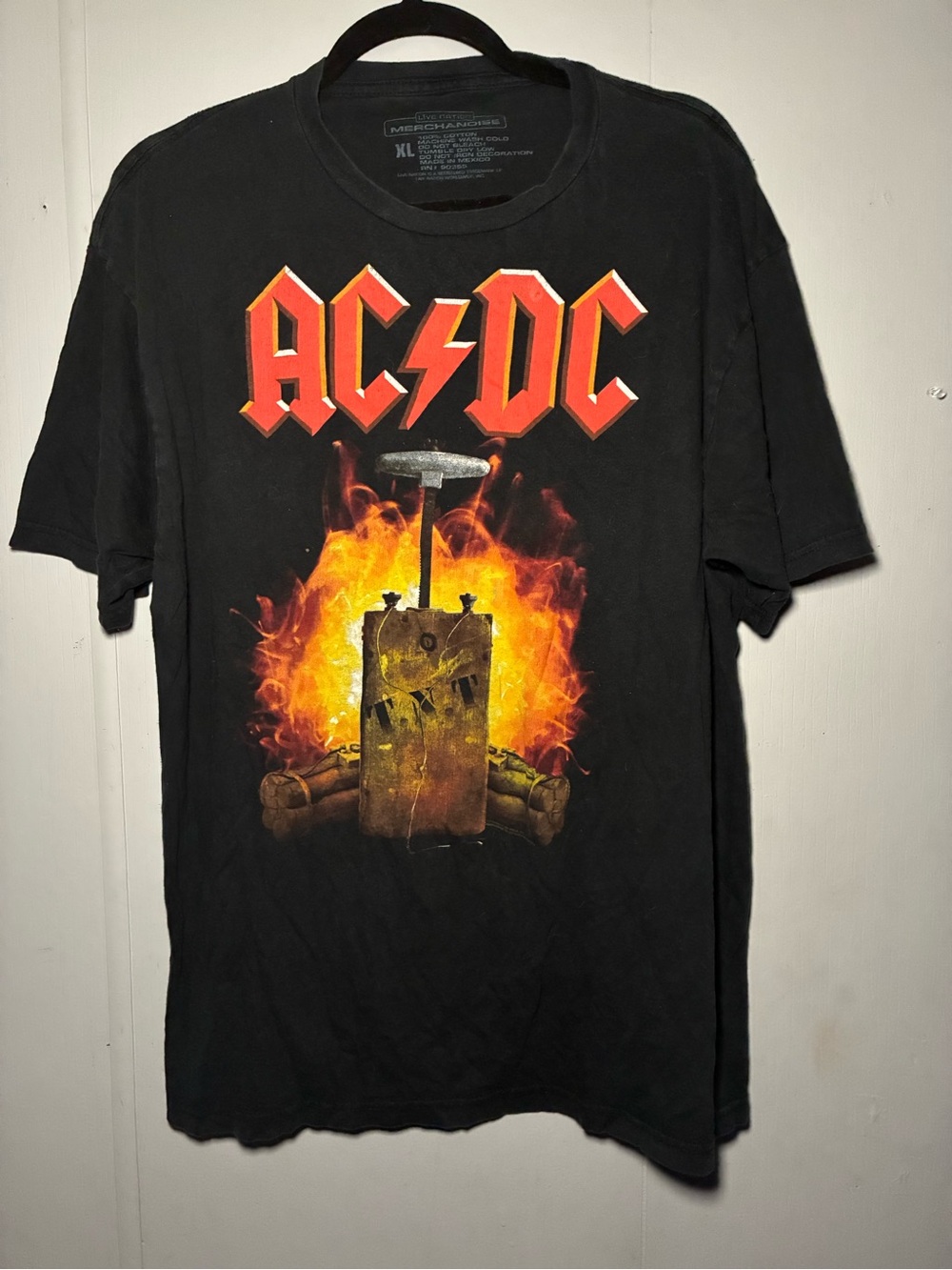 Live Nation AC/DC TNT Graphic T-Shirt